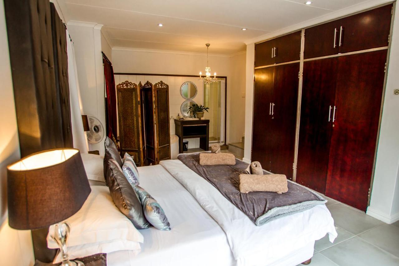 A Whale Of A View Bed & Breakfast Plettenbergbaai Buitenkant foto