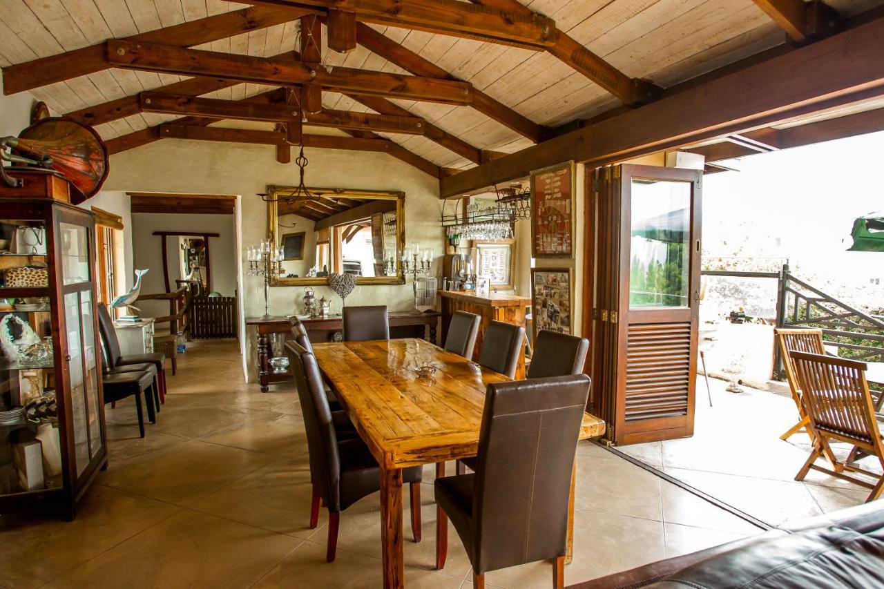 A Whale Of A View Bed & Breakfast Plettenbergbaai Buitenkant foto